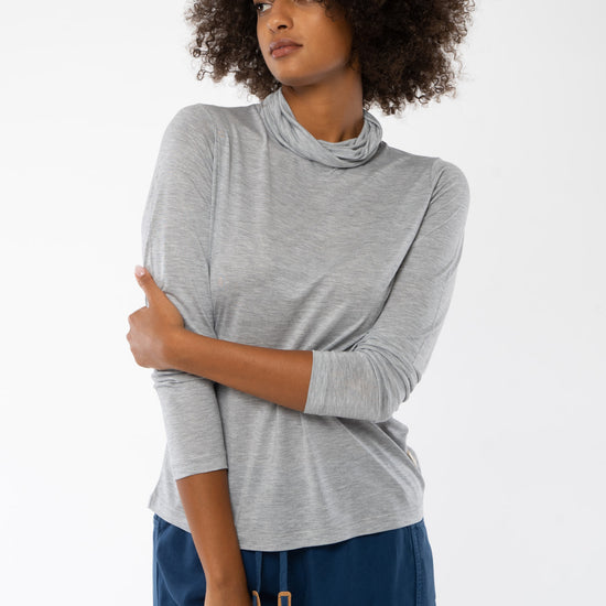 W-18822f-Rollkragenshirt-aus-Tencel-Onlineshop-Mode-ZEEGAHA-Heather-Grey-Vorne