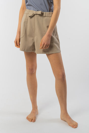 W-2054f-Shorts-Lyocell-aus-TENCEL-Oeko-Fashion-Frauen-AMIYA-Beige-Vorne3