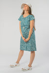 W-2070f-Ikatty-Linen-Kleid-aus-Leinen-Bio-Baumwolle-Online-Mode-Shop-Frauen-ALIDIA-Blau-Vorne2