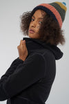 W-2164f-EU-phoric-Fleece-Jacke-Damen-Schwarz-aus-Recycled-Polyester-Natuerliche-Kleidung-Frauen-COZIENA-Black-Detail2