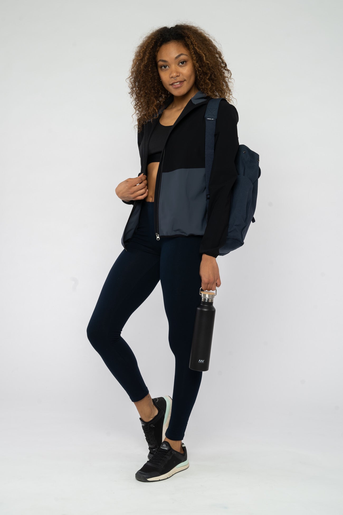 W-2286f-Sportjacke-aus-ECONYL-Fairtrade-Online-Shop-Frauen-KEROSANE-Grey-Style