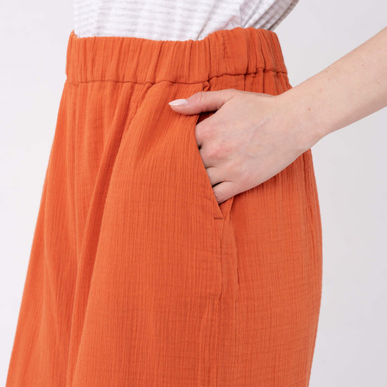 W-2468f-Sheersugger-Hose-aus-Bio-Baumwolle-Bio-Mode-ROHEBI-Sunset-Orange-Vorne24