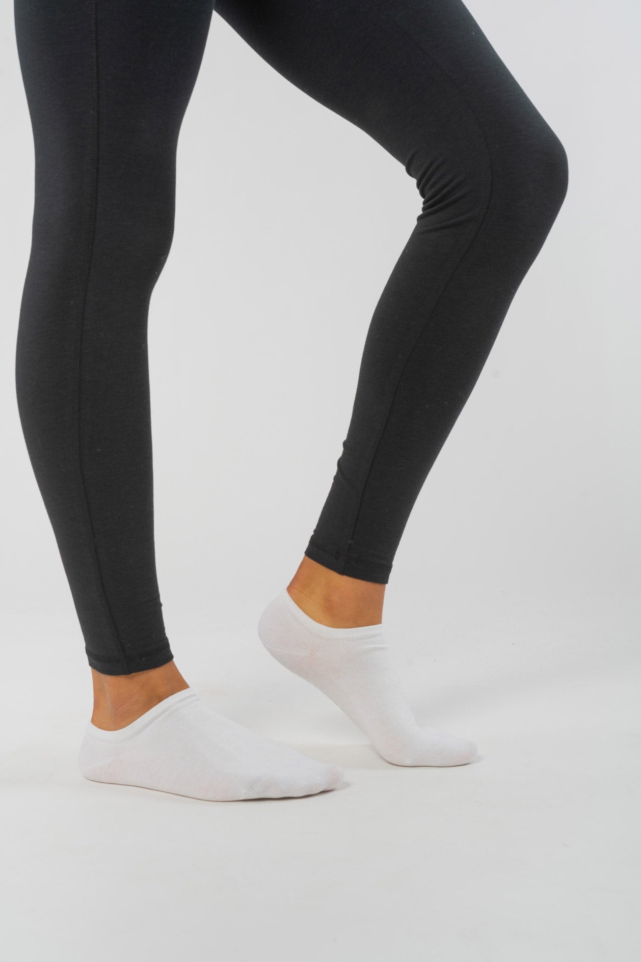 W-396-Sneaker-Socker-Low-Cut-2er-Pack-aus-Bio-Baumwolle-Mode-Bio-Fair-Frauen-FIDUCIA-White-Vorne