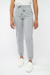 W-63240-LAVINIA-Jogginghose-aus-Bio-Baumwolle-Bio-Kleidung-Frauen-GEPANTA-Grey-Melange-Vorne