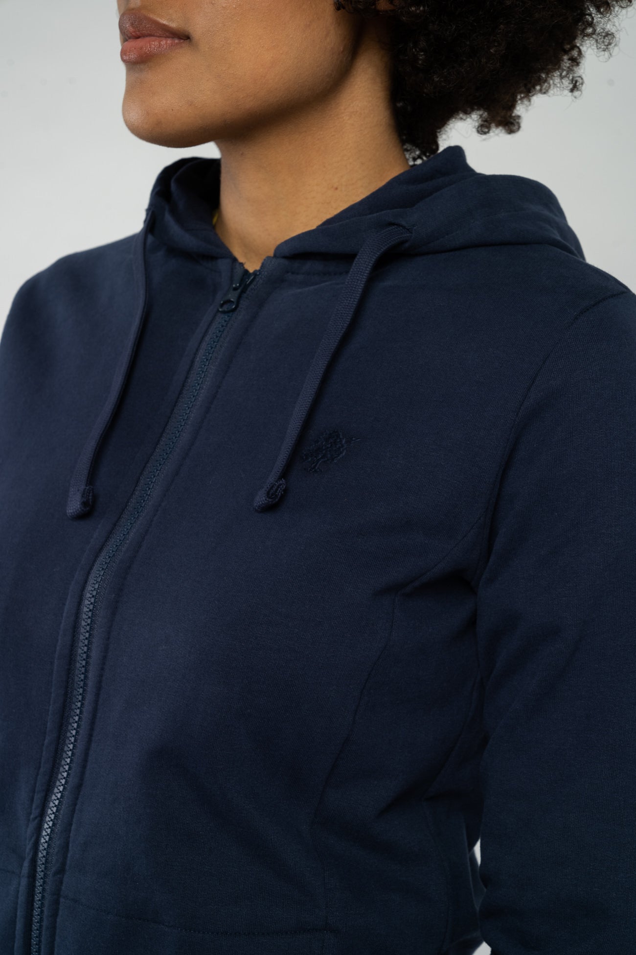 W-63241-LAMINA-Kapuzenjacke-aus-Bio-Baumwolle-Oeko-Mode-Frauen-ZELENKA-Navy-Detail