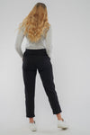 W-63546-JACKY-Hose-aus-Bio-Baumwolle-Produktionsschritte-Bio-Kleidung-Frauen-HOVENIA-Black-Hinten