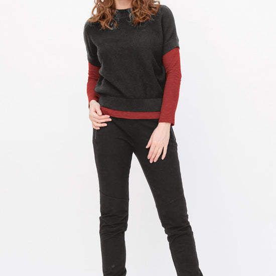 W-63879-HILLA-Longsleeve-Shirt-aus-Bio-Baumwolle-Kleidung-Bio-Baumwolle-MITROBELL-Burnt-Brick-Vorne2