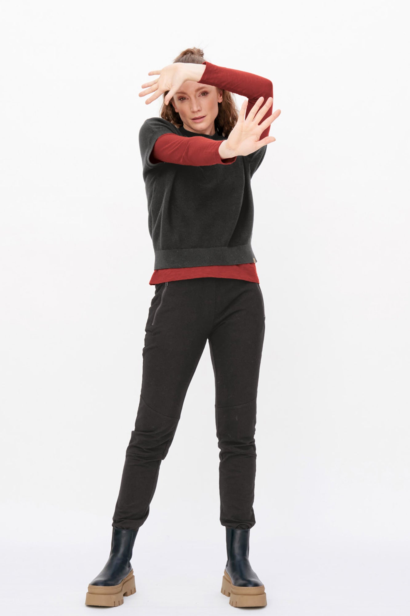 W-63879-HILLA-Longsleeve-Shirt-aus-Bio-Baumwolle-Kleidung-Bio-Baumwolle-MITROBELL-Burnt-Brick-Vorne4