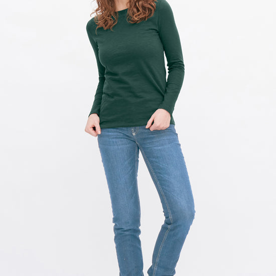 W-63879-HILLA-Longsleeve-Shirt-aus-Bio-Baumwolle-Kleidung-Bio-Baumwolle-MITROBELL-Native-Forest-Vorne4