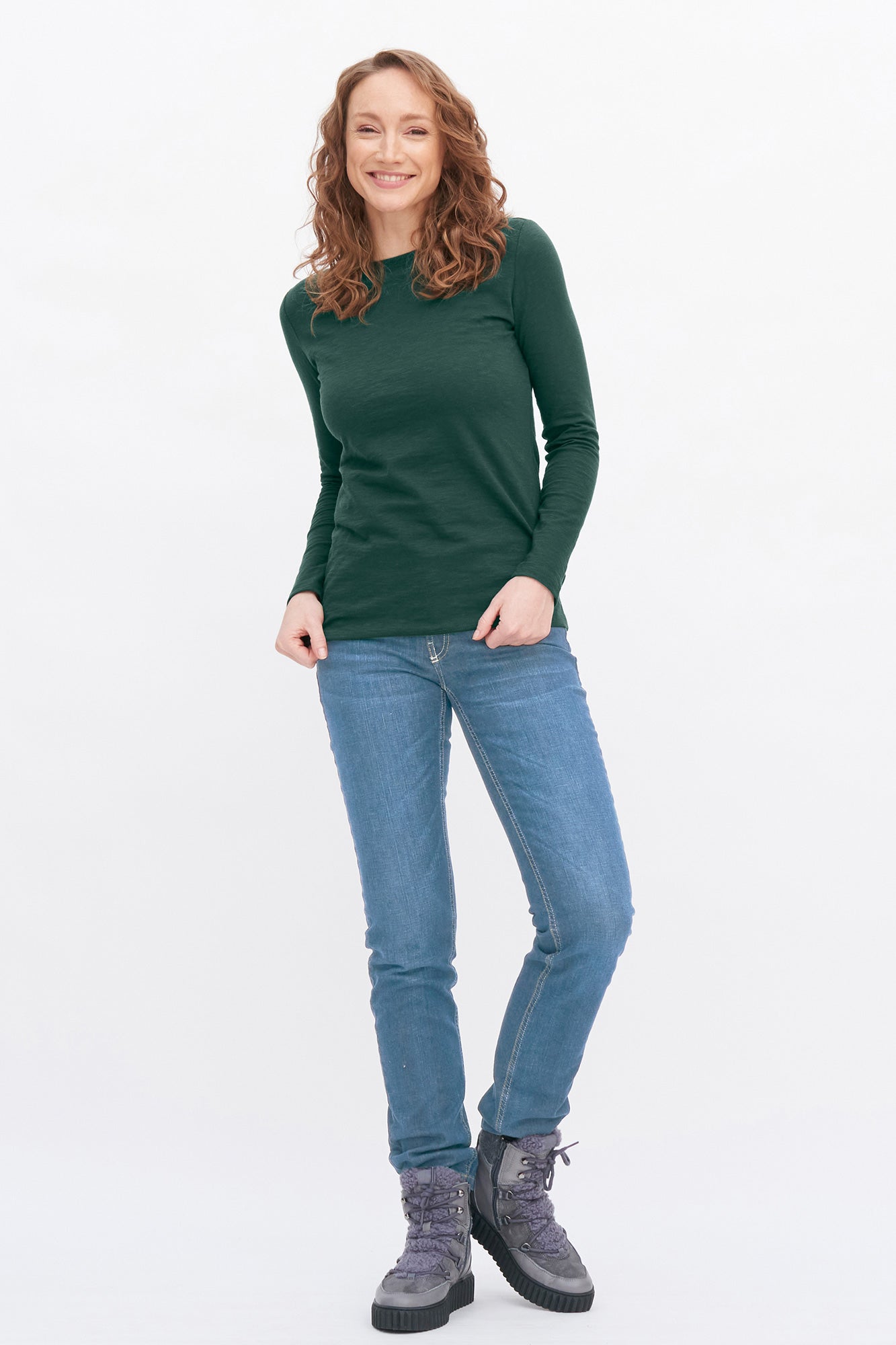 W-63879-HILLA-Longsleeve-Shirt-aus-Bio-Baumwolle-Kleidung-Bio-Baumwolle-MITROBELL-Native-Forest-Vorne4