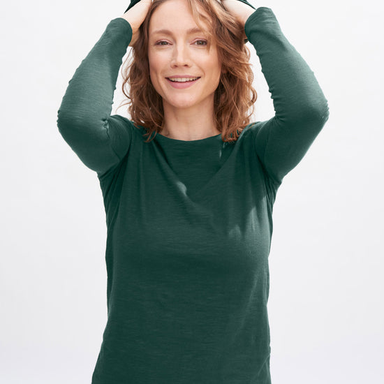 W-63879-HILLA-Longsleeve-Shirt-aus-Bio-Baumwolle-Kleidung-Bio-Baumwolle-MITROBELL-Native-Forest-Vorne6