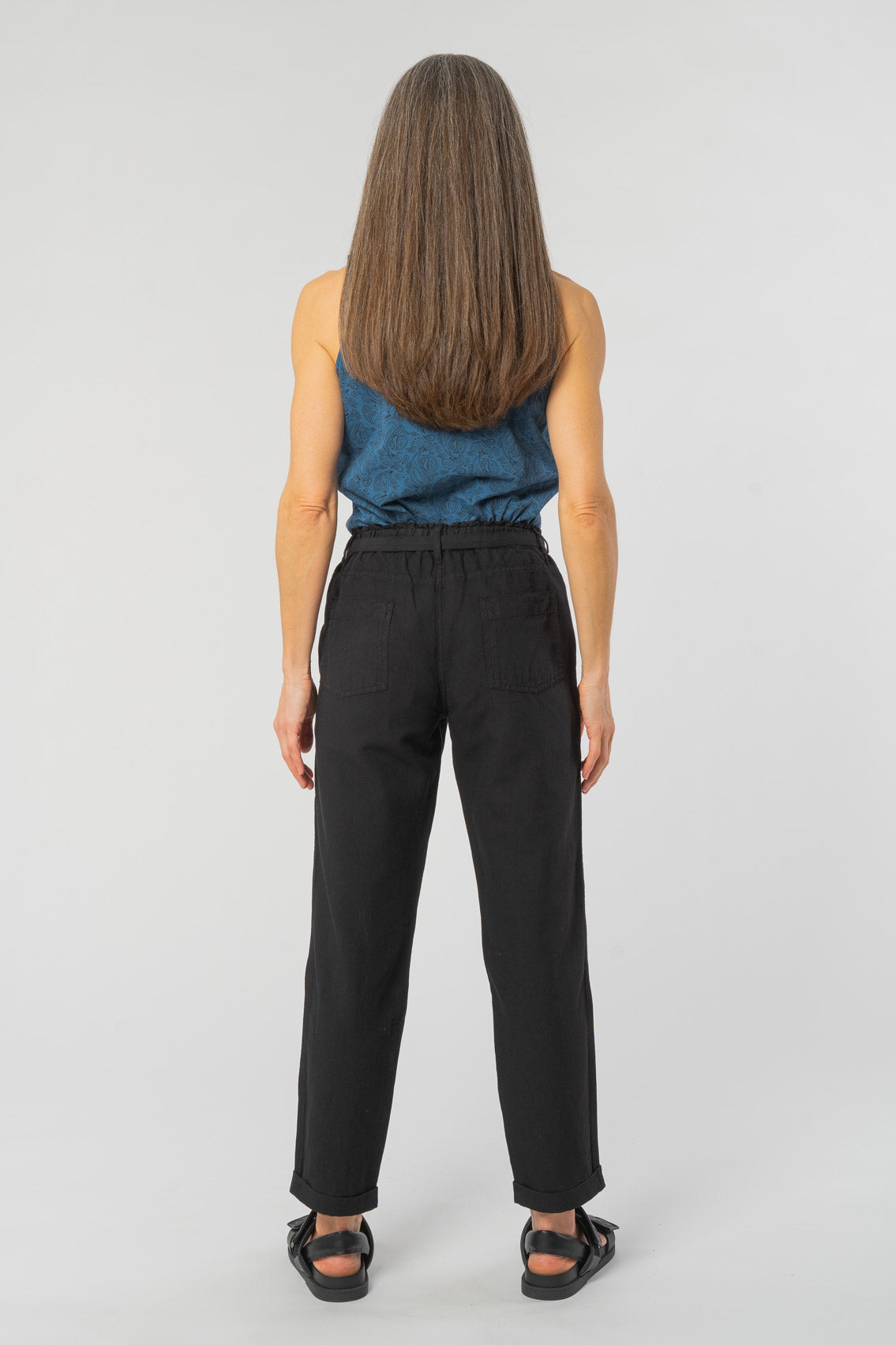 W-66517-Legere-Sommerhose-aus-Bambus-Bio-Baumwolle-Mode-Bio-Fair-Frauen-LUCIDA-Black-Vorne1