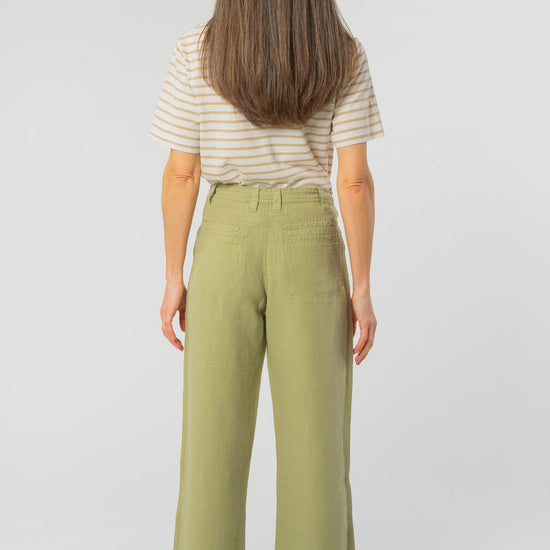 W-66517-Legere-Sommerhose-aus-Bambus-Bio-Baumwolle-Mode-Bio-Fair-Frauen-LUCIDA-Fern-Vorne1