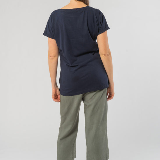 W-68508-T-Shirt-mit-Rundhalsausschnitt-aus-Bambus-Bio-Baumwolle-Eco-Fashion-Frauen-HORACIA-Ink-Blue-Vorne1