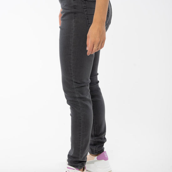 W-889fn-Max-Flex-Light-Jeans-aus-Bio-Baumwolle-Natuerliche-Mode-ADEORE-Grey-Seite2