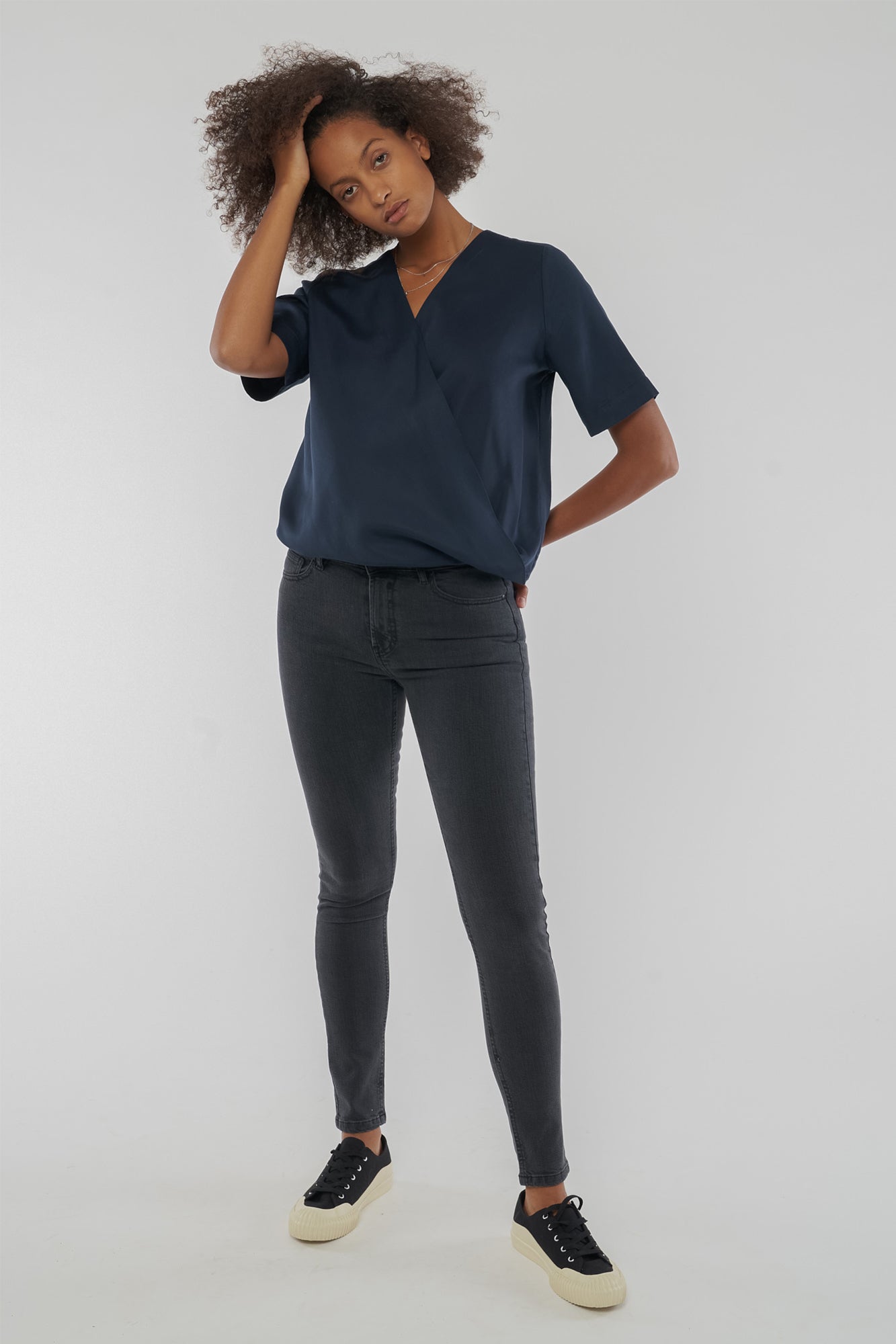 W-890t-Black-Washed-Jeans-Tencel-Vorne2