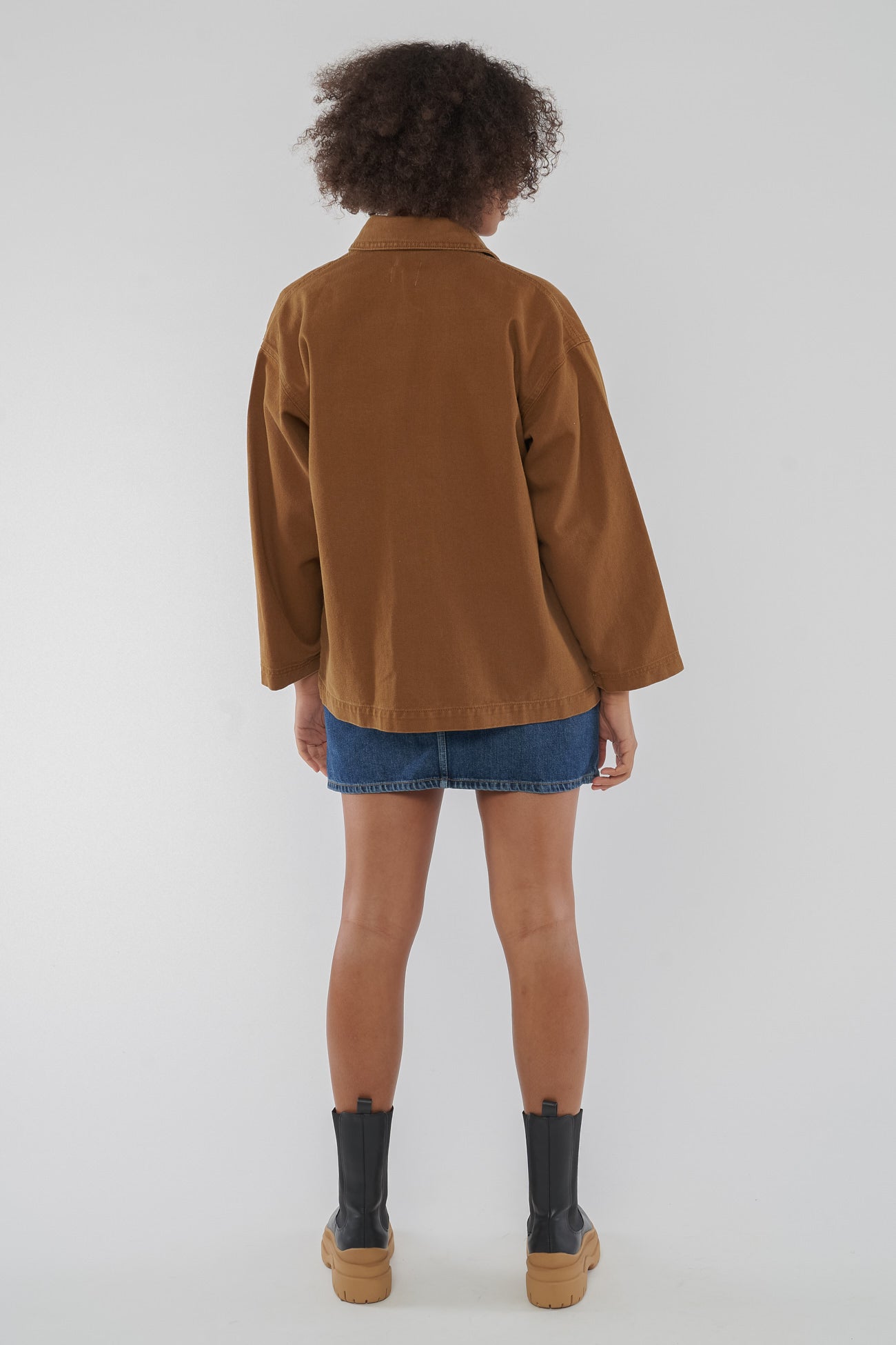 W-C121UG-Sally-Twill-Jacke-aus-Bio-Baumwolle-Faire-Sweatshirts-Frauen-CUGMA-Hazelnut-Hinten