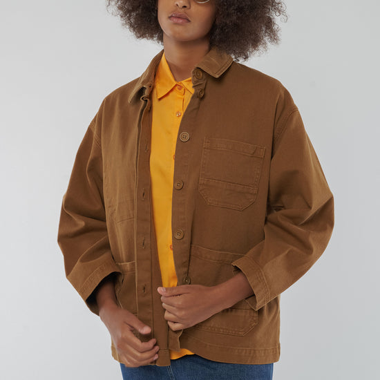 W-C121UG-Sally-Twill-Jacke-aus-Bio-Baumwolle-Faire-Sweatshirts-Frauen-CUGMA-Hazelnut-Vorne