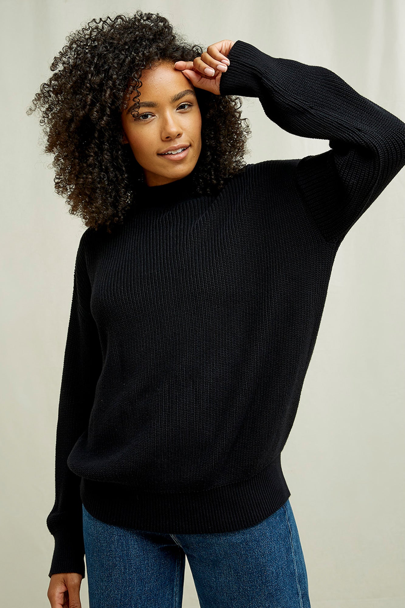 W-Cody-Jumper-aus-Bio-Baumwolle-Faire-Trade-Cream-Black-Vorne