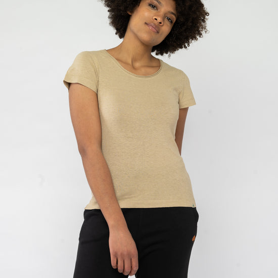 W-DH216OEB-T-Shirt-fuer-Frauen-Klassich-Hanf-GOBI-Vorne2