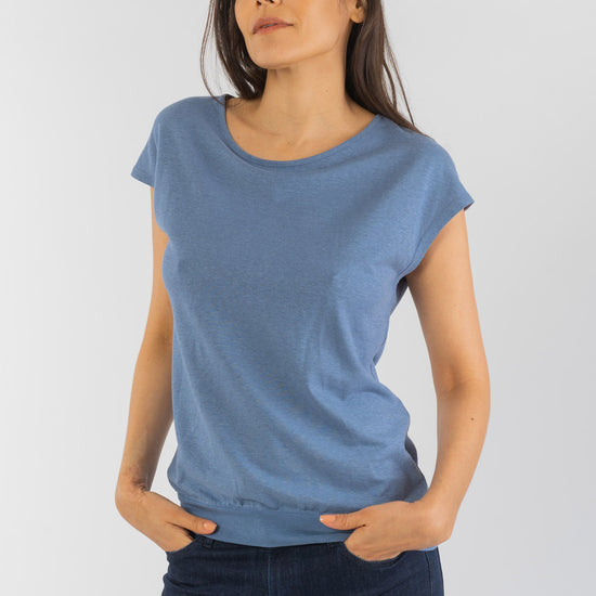 W-DH653-Aermelloses-Yoga-T-Shirt-aus-Hanf-Bio-Baumwolle-Oekologische-Kleidung-Frauen-FELINE-Blueberry-Vorne2