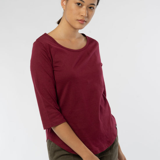 W-Damen-Three-Quarter-Sleeve-T-Shirt-aus-Bio-Baumwolle-Fair-Gehandelte-T-Shirts-Burgundy-Vorne