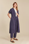 W-E054UJ-INDIA-Kleid-aus-Bio-Baumwolle-Mode-Fair-Produziert-MENGATTA-Navy-Vorne4