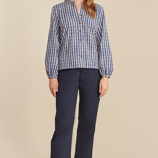 W-E277UJ-ANNIKA-Hose-aus-Bio-Baumwolle-Bio-Mode-Online-ARIBALA-Navy-Vorne1