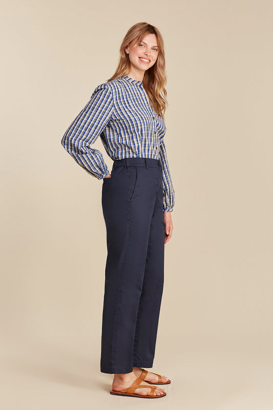 ANNIKA Hose für Damen aus Bio Baumwolle in Navy, Vorderansicht