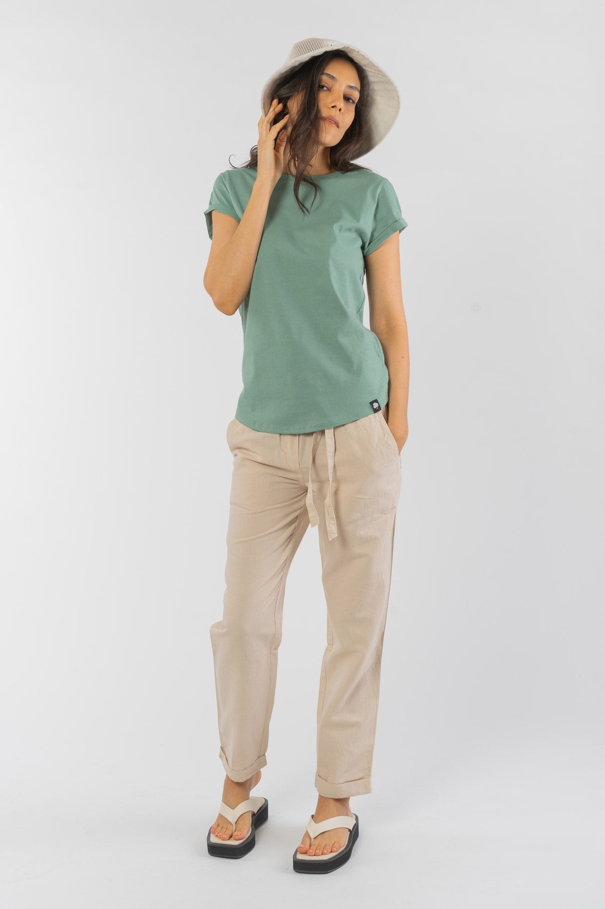 W-EP16-Rolled-Sleeve-T-Shirt-aus-Bio-Baumwolle-Fair-Clothes-Frauen-CALVINE-Sage-Green-Vorne5