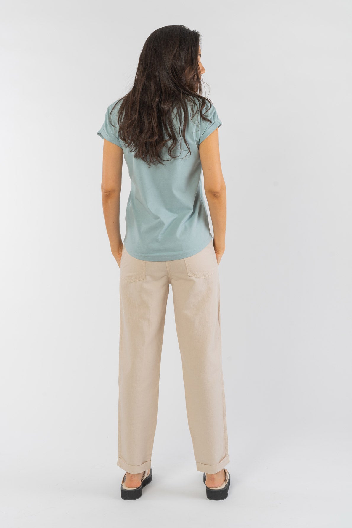 W-EP16-Rolled-Sleeve-T-Shirt-aus-Bio-Baumwolle-Fair-Clothes-Frauen-CALVINE-Slate-Green-Vorne1