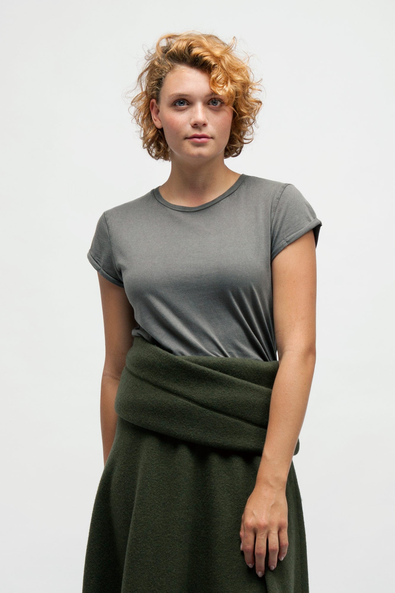 W-EP16-Vintage-T-Shirt-fuer-Frauen-Rolled-Sleeve-Washed-Grey-Detail