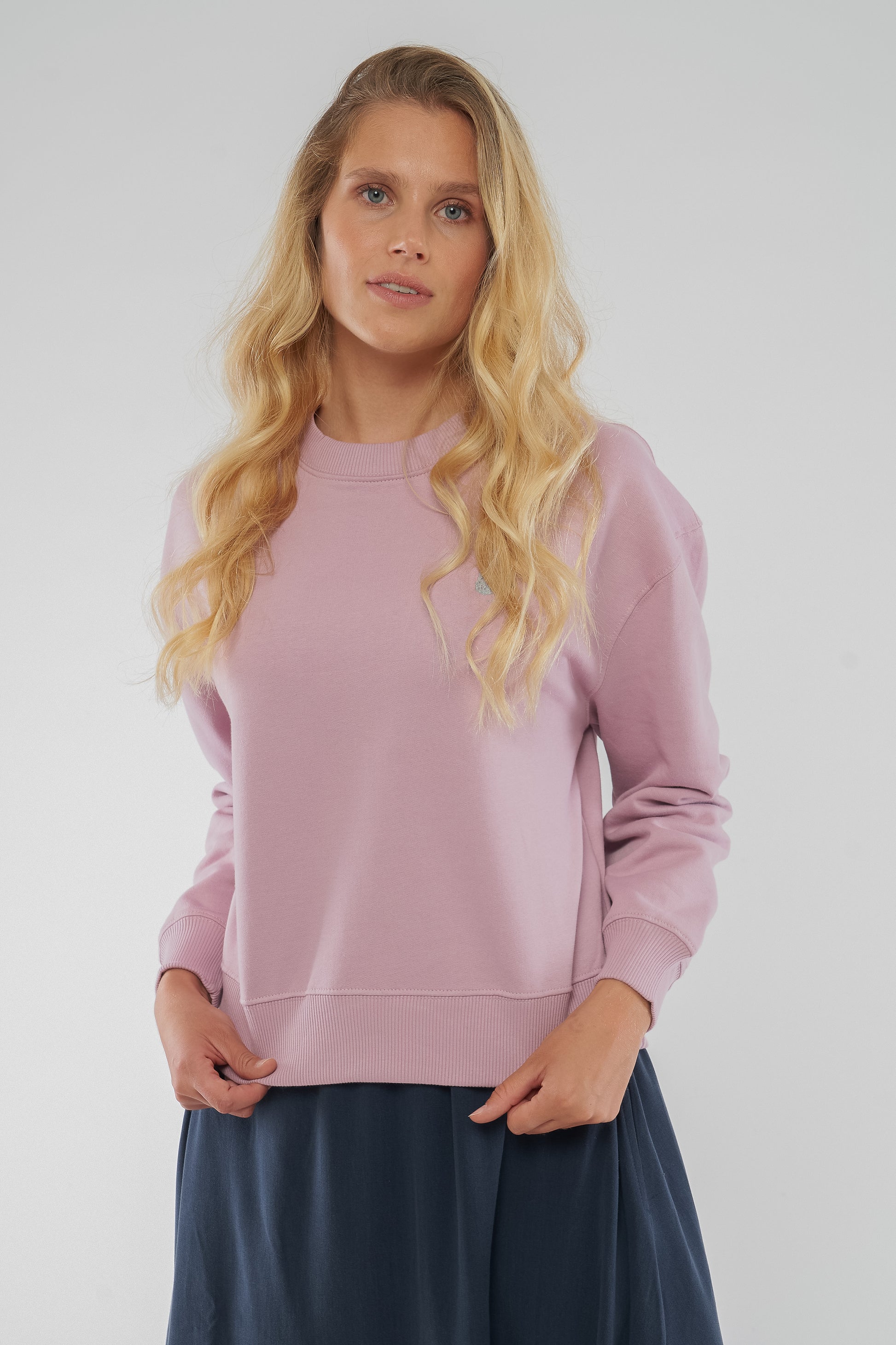 W-EP64-Damen-Sweatshirt-Pullover-mit-Raglanaermeln-aus-Bio-Baumwolle-Faire-Siegel-Kleidung-Frauen-THAPSEY-Purple-Vorne