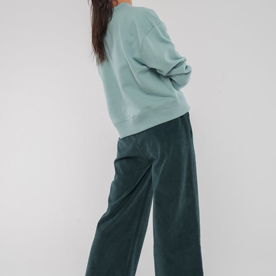 W-EP64-Damen-Sweatshirt-Pullover-mit-Raglanaermeln-aus-Bio-Baumwolle-Faire-Siegel-Kleidung-Frauen-THAPSEY-Sage-Hinten