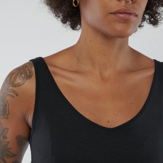 W-GB1084-Victoria-Tencel-Tank-Top-aus-TENCEL-Onlineshop-Mode-Unisex-ELFROS-Black-Detail