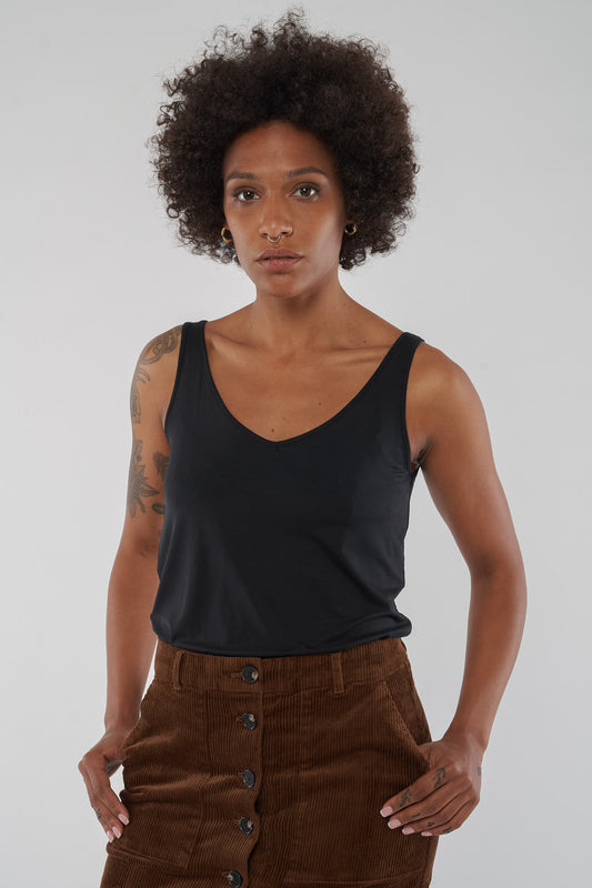 ELFROS Tank für Damen aus Tencel in Black, Vorderansicht
