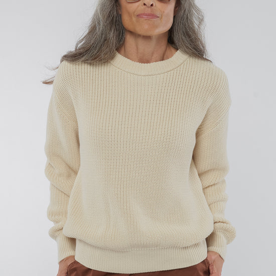 W-GB1330-BECKY-Strickpullover-aus-Bio-Baumwolle-Natuerliche-Kleidung-Frauen-KINOKI-Undyed-Vorne