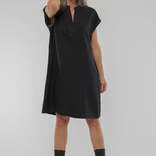 W-GB1346-BIANCA-Kleid-aus-Leinen-Oekomode-Frauen-CURWIS-Black25530