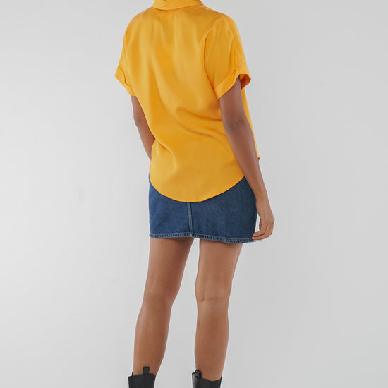 W-GB1422-SARAH-Shirt-aus-Tencel-Nachhaltige-Mode-Frauen-LIBIDOS-Mango-Orange-Vorne20192