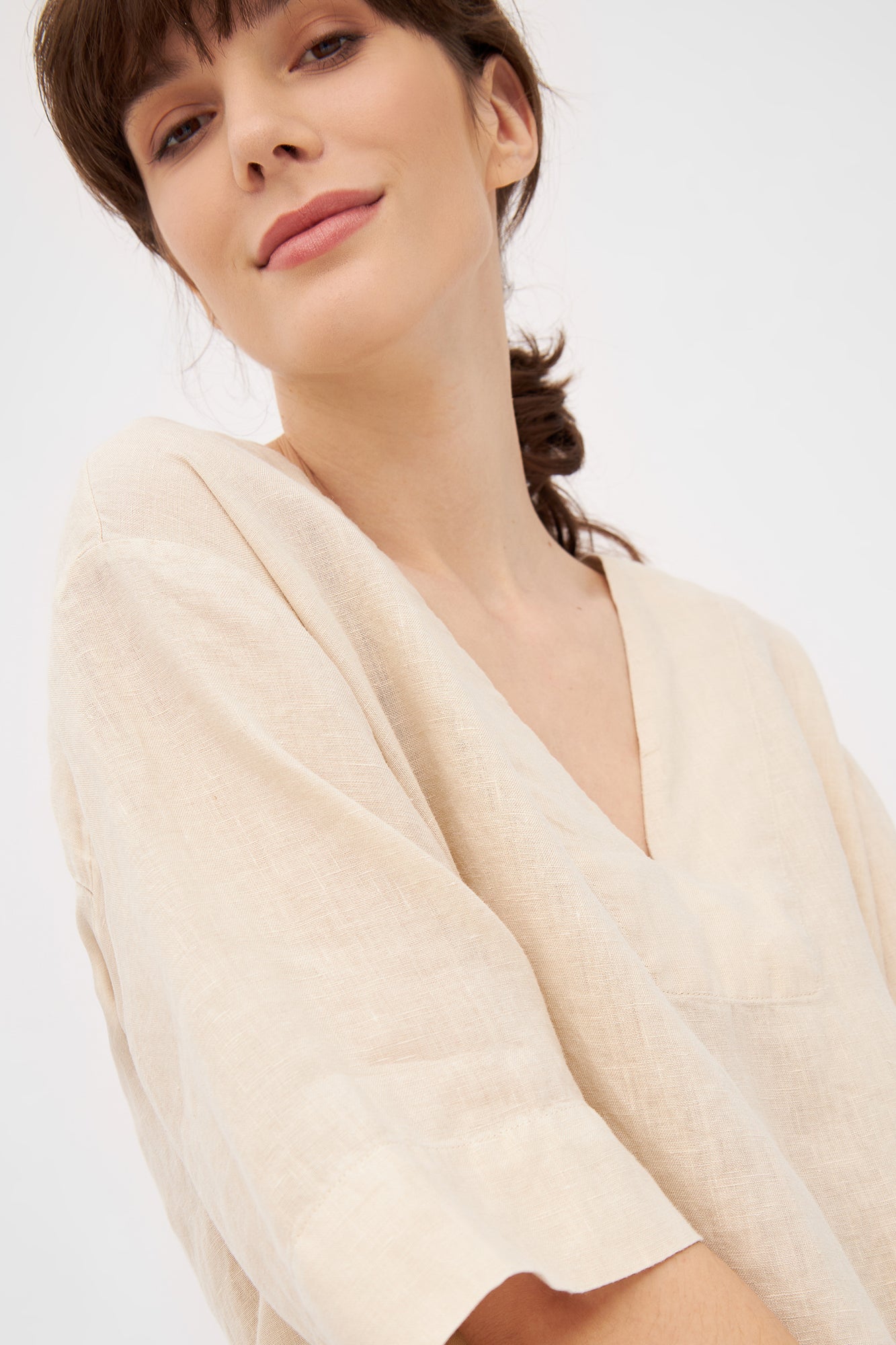 W-GB1548-HARPER-Bluse-aus-Leinen-Oeko-Mode-Online-Shop-VINOTECO-Beige-Vorne3