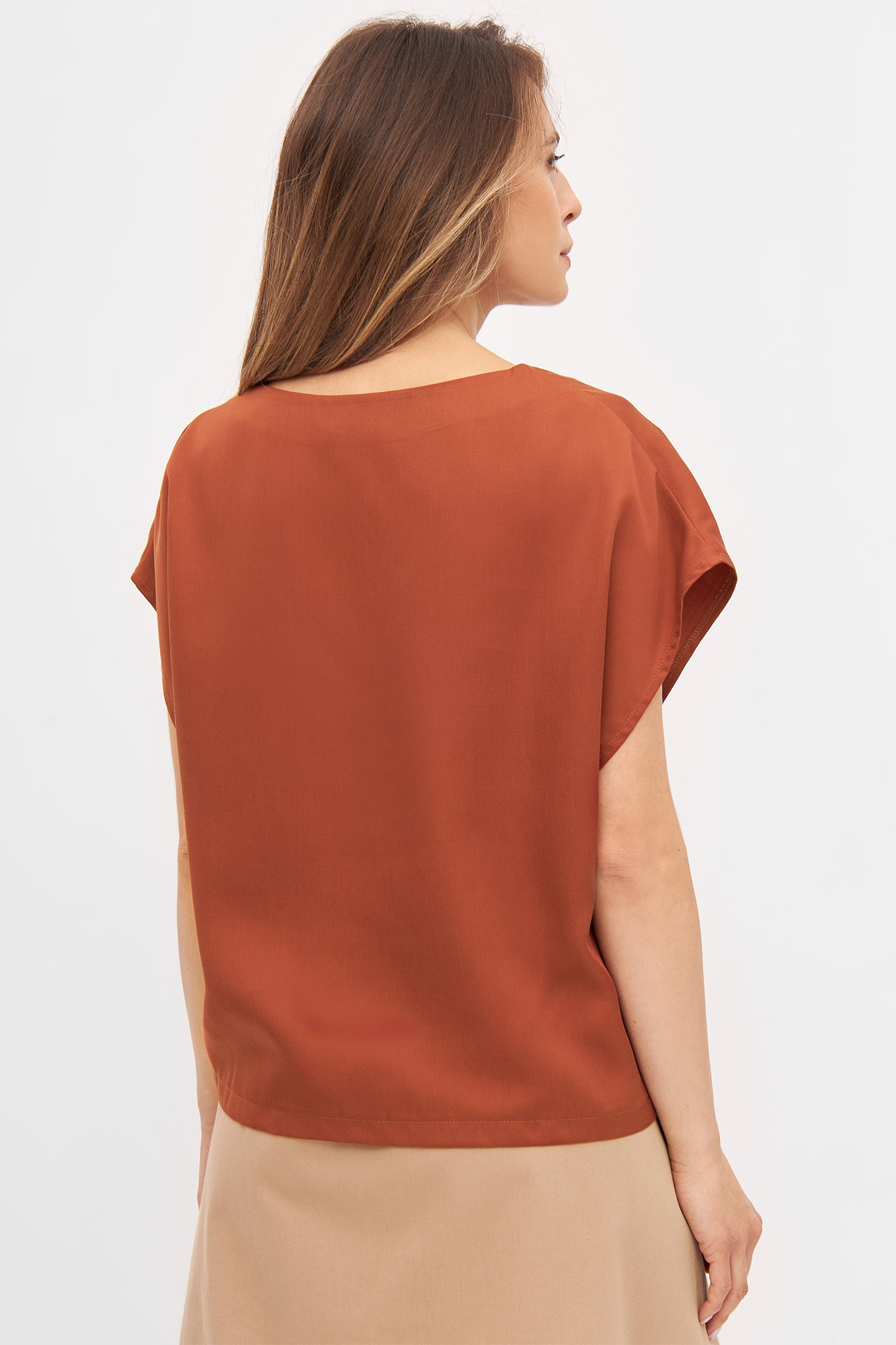 W-GB1551-RUBY-Tencel-Wide-Cut-Bluse-aus-Tencel-Fair-Gehandelte-Kleidung-ZODEO-Terracotta-Vorne2