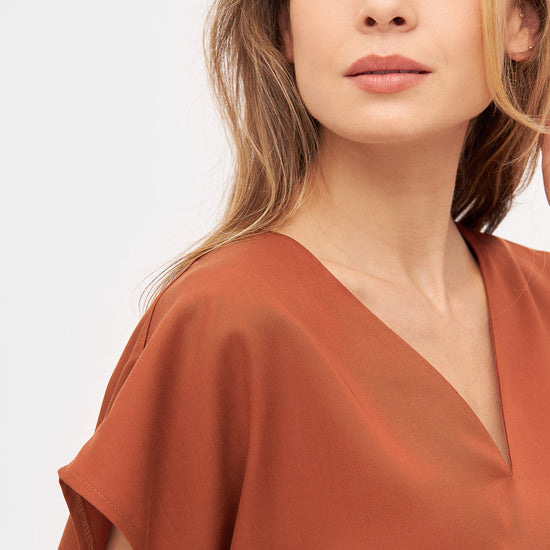 W-GB1551-RUBY-Tencel-Wide-Cut-Bluse-aus-Tencel-Fair-Gehandelte-Kleidung-ZODEO-Terracotta-Vorne3