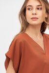 W-GB1551-RUBY-Tencel-Wide-Cut-Bluse-aus-Tencel-Fair-Gehandelte-Kleidung-ZODEO-Terracotta-Vorne3