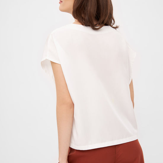 W-GB1551-RUBY-Tencel-Wide-Cut-Bluse-aus-Tencel-Fair-Gehandelte-Kleidung-ZODEO-White-Vorne2