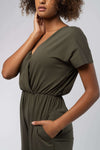 W-Khaki-Evelyn-Jumpsuit-aus-Bio-Baumwolle-Fair-Trade-Kleidung-Online-Khaki-Detail