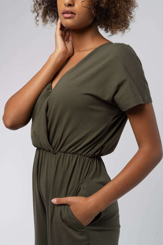 W-Khaki-Evelyn-Jumpsuit-aus-Bio-Baumwolle-Fair-Trade-Kleidung-Online-Khaki-Detail