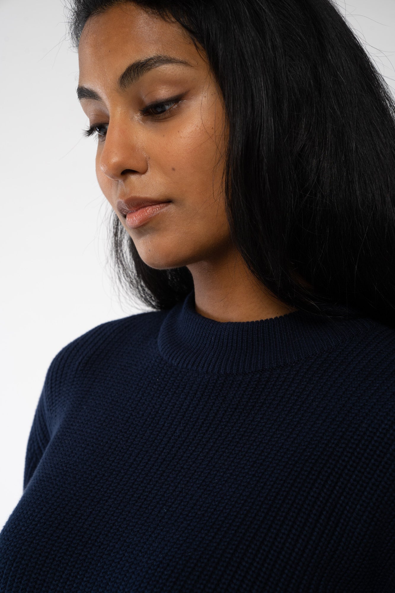 W-MW152-305-Strickpullover-Manika-Frauen-Fair-Trade-Navy-Detail