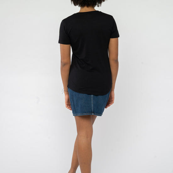 W-N49-Holz-Ecovero-T-Shirt-fuer-Frauen-Hinten