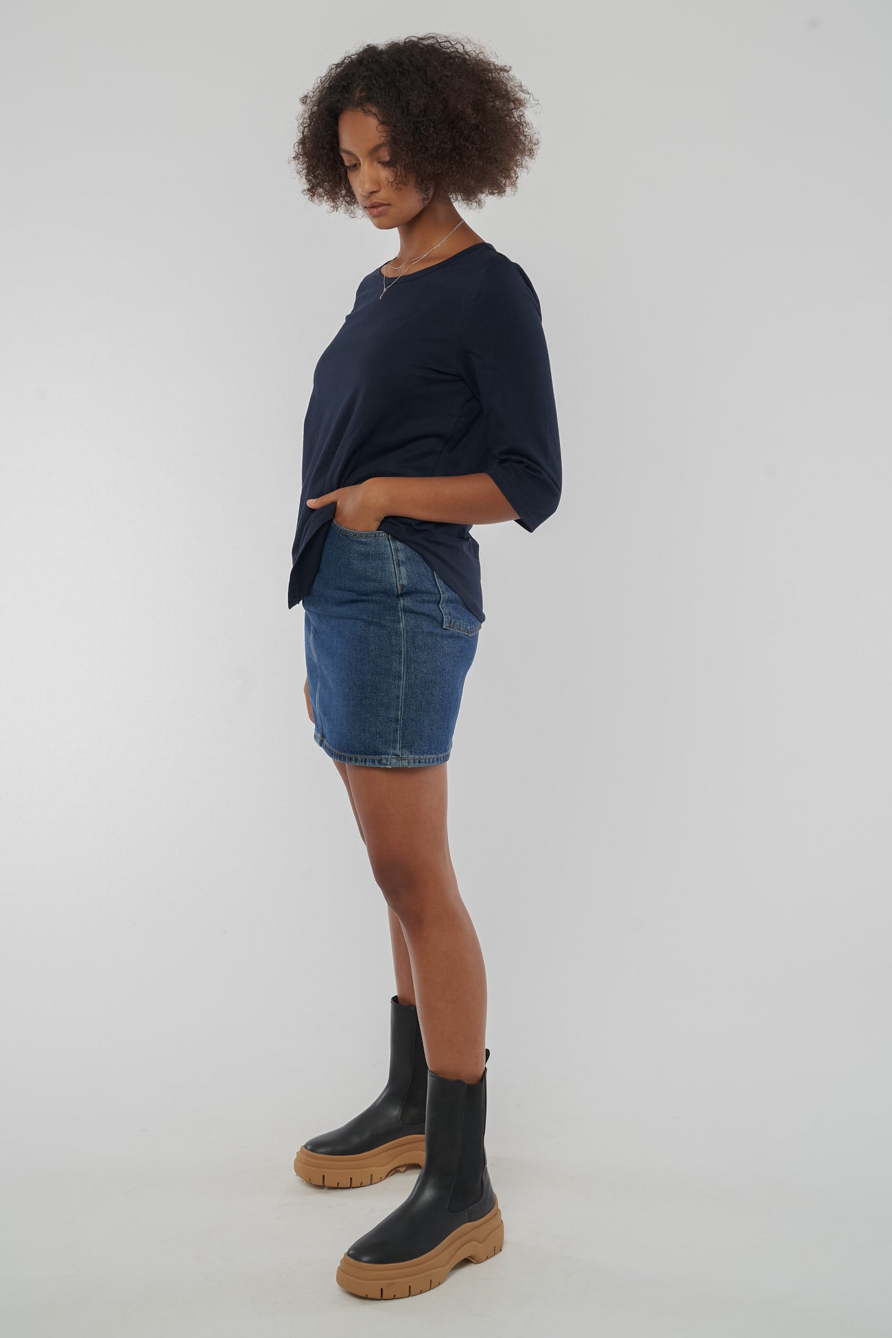 W-O81006-Navy-Blue-S-Seite-3-4-Sleeve