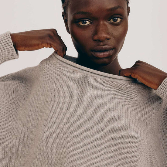 W-OB440006-True-Knit-Sweater-aus-Bio-Baumwolle-Naturmode-TRUE-KNIT-Grey-Melange-Detail2